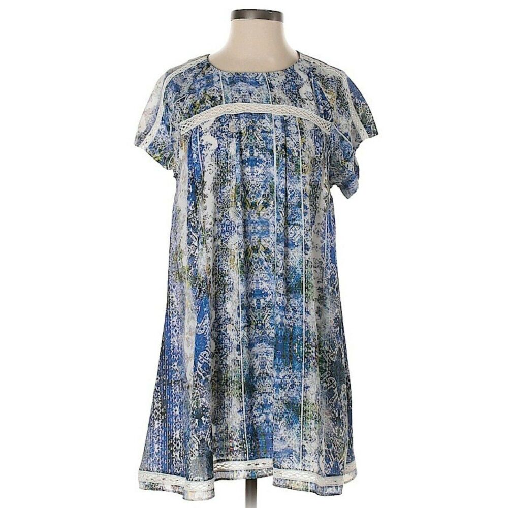 TULAROSA Aurora printed short sleeve mini lace trim shift dress blue multi Sz M